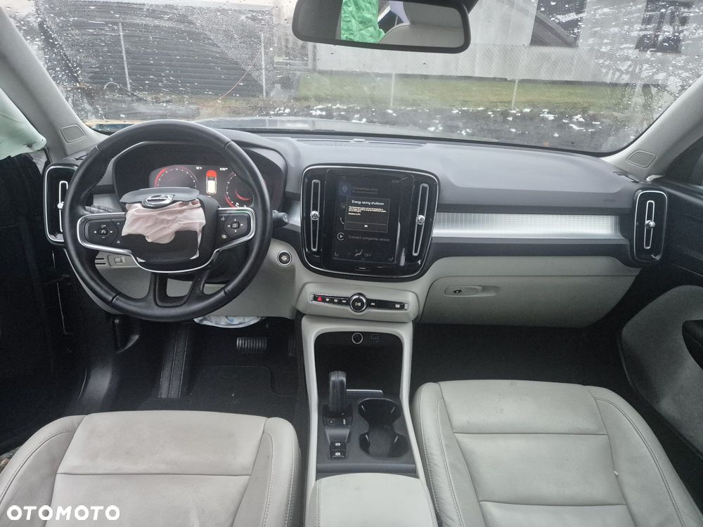 Volvo XC 40 T5 AWD Geartronic Momentum - 27