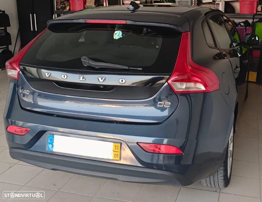 Volvo V40 1.6 D2 Kinetic - 4