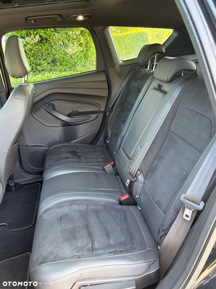 Ford Kuga 1.5 EcoBoost 4x4 Black & Silver - 23