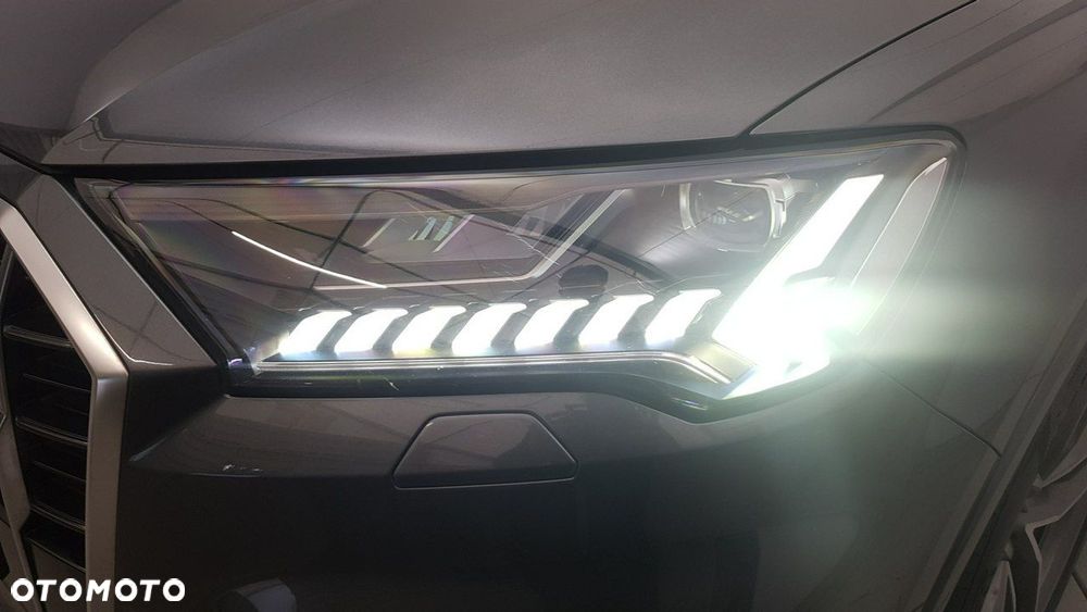 Audi Q7 - 10