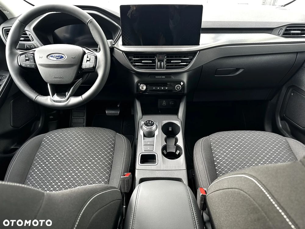 Ford Kuga 2.5 FHEV FWD Titanium - 8