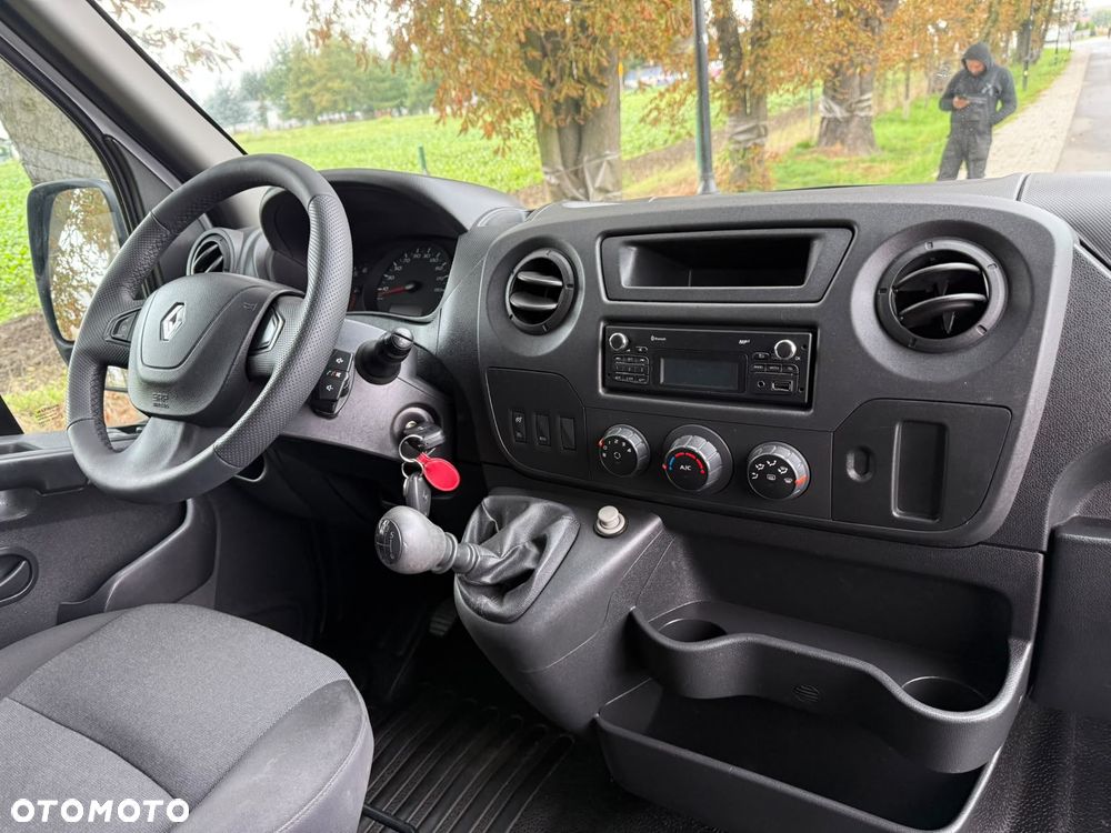 Renault Master - 18