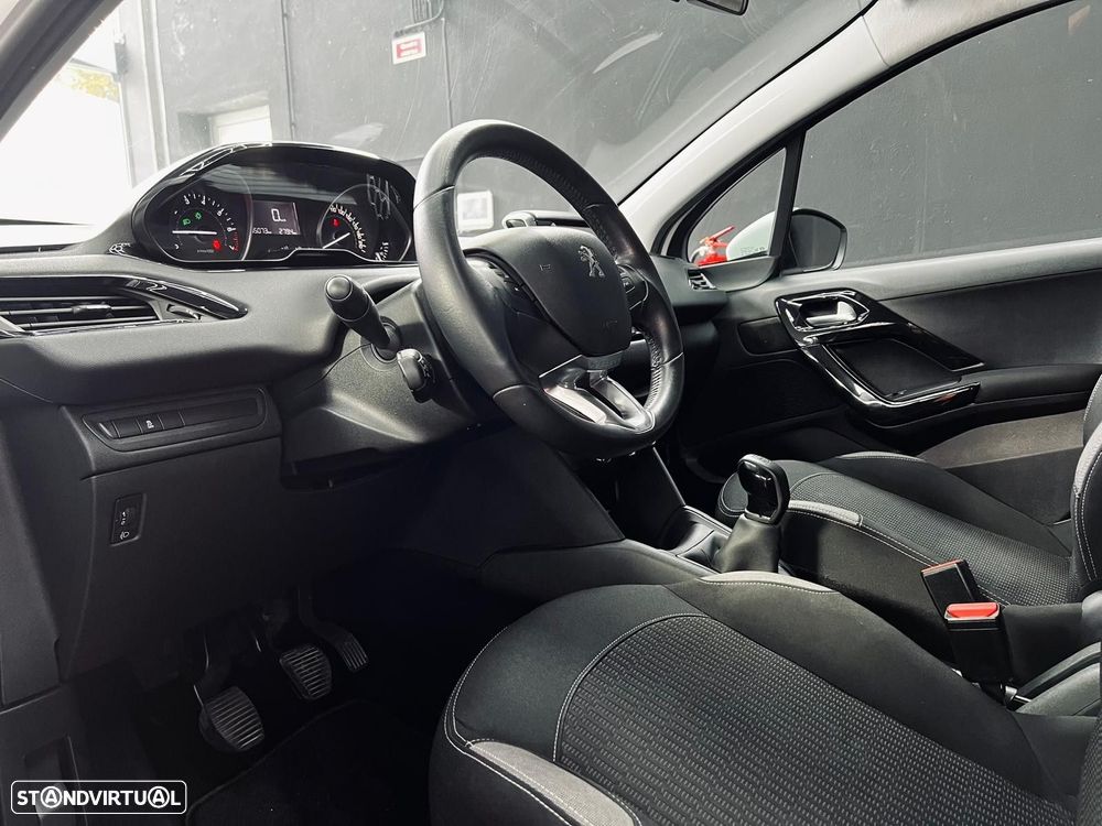 Peugeot 208 1.2 VTi Active - 22