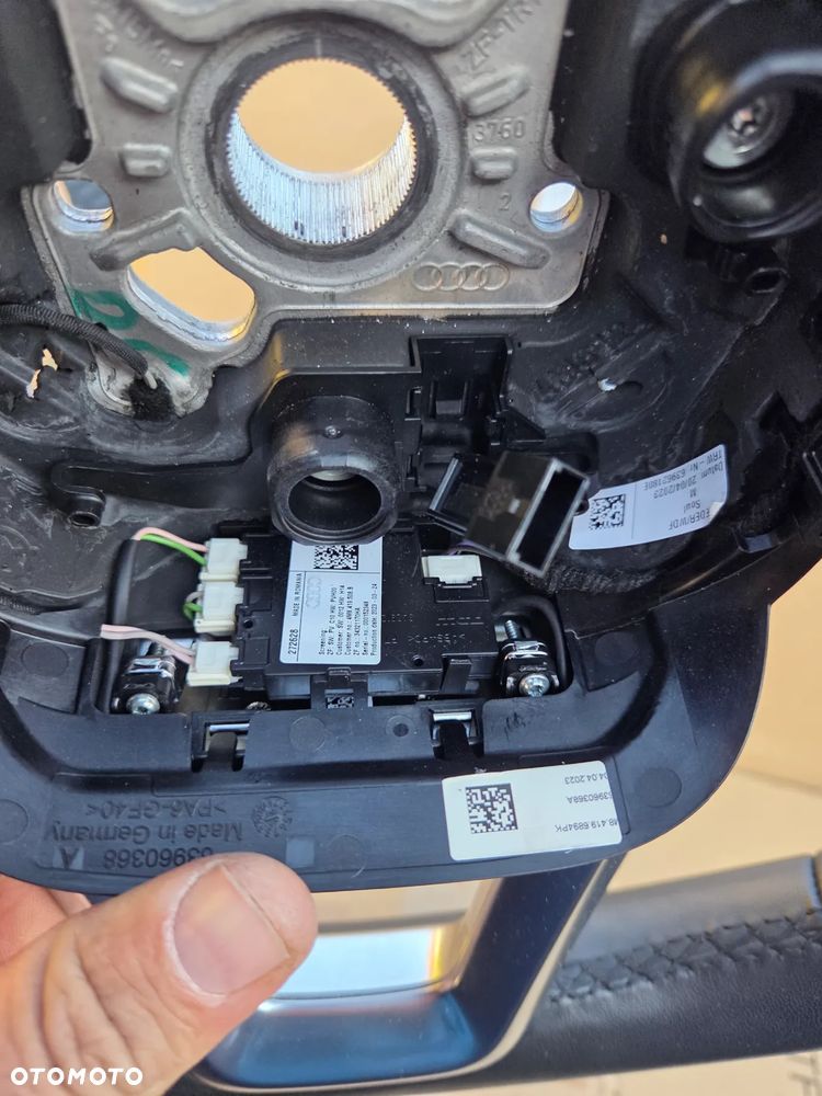 Kierownica wielofunkcyjna Audi A4 B9 A5 F5 Q5 FY Q7 II Q8 Łopatki 4M8419091AJ MJM 4M8419091AJMJM - 12