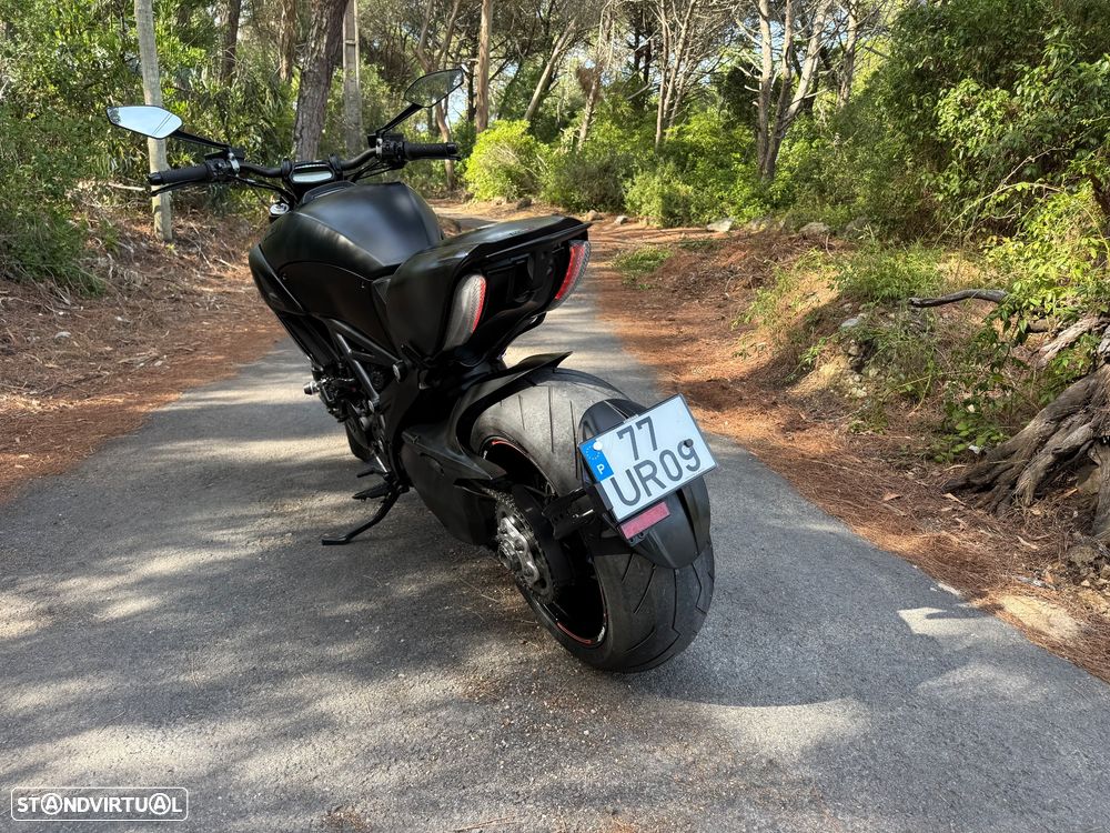 Ducati Diavel 1200 Darck - 12