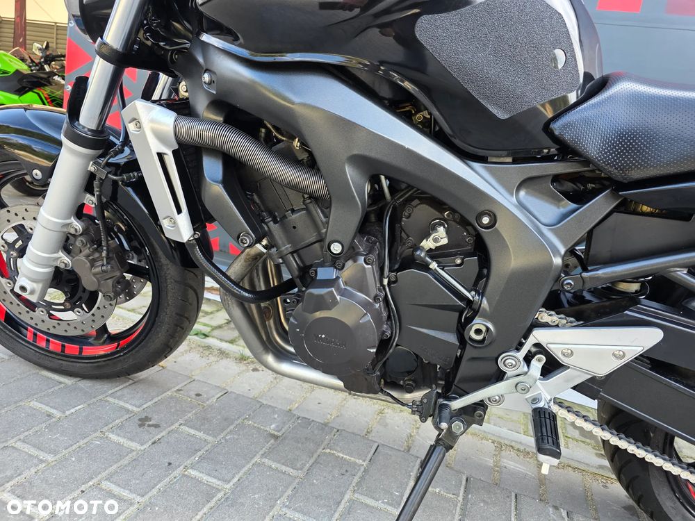 Yamaha FZ6 - 12