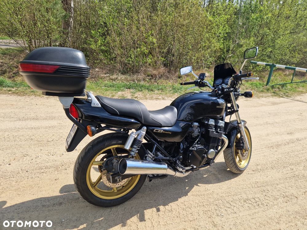 Honda CB - 2