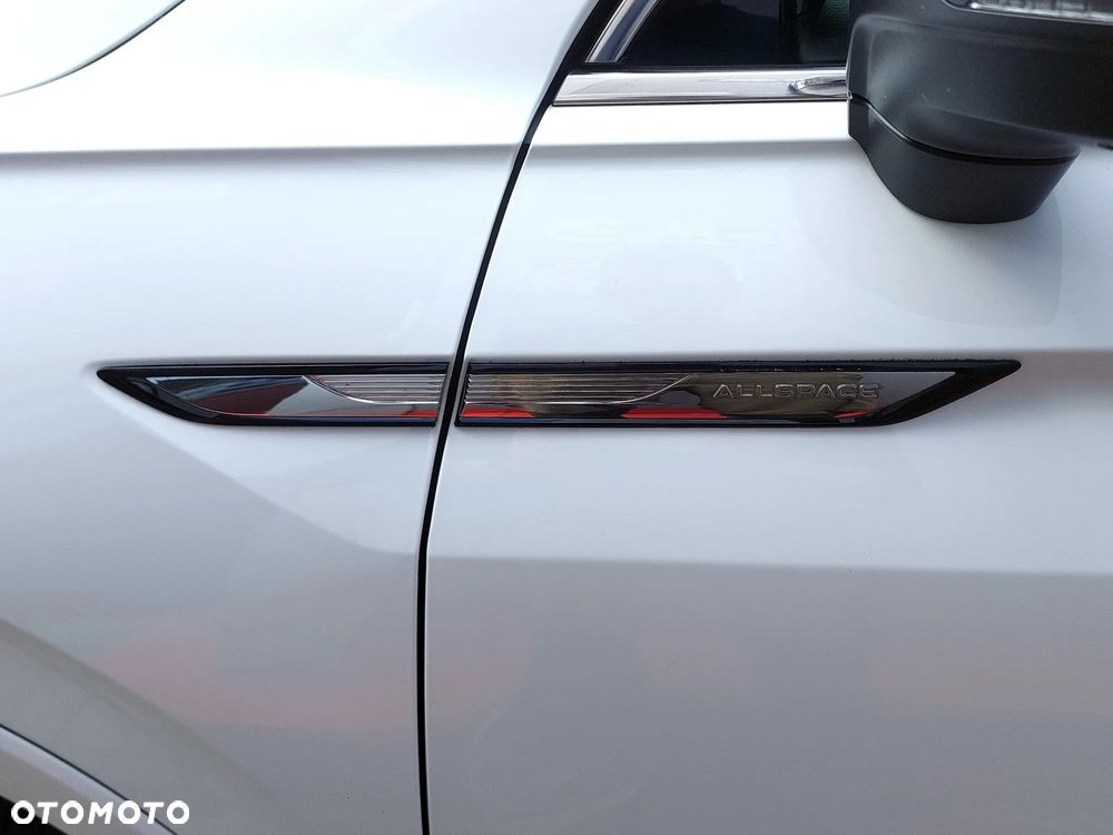 Volkswagen Tiguan - 3