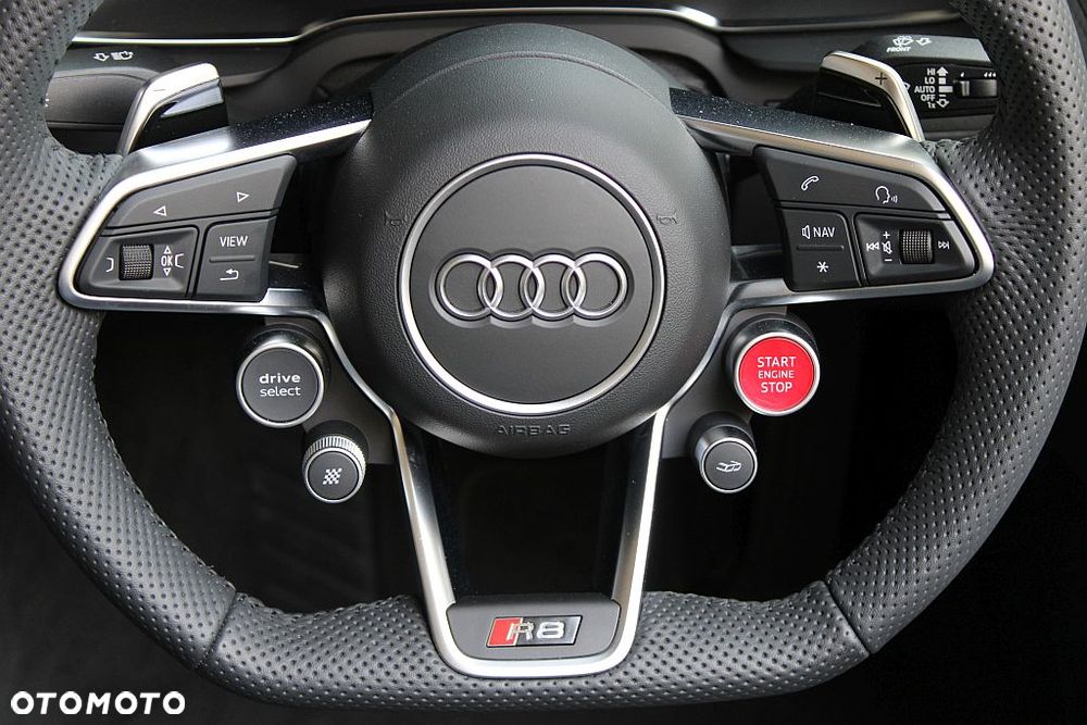 Audi R8 Spyder V10 RWD Performance - 17