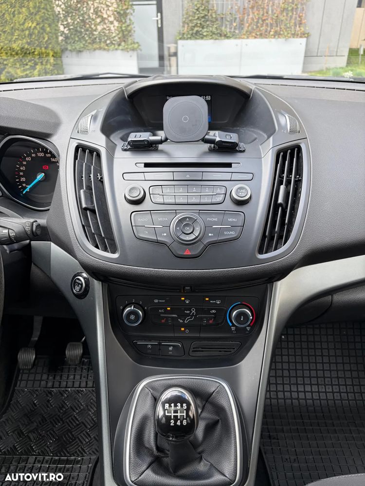 Ford Kuga - 14