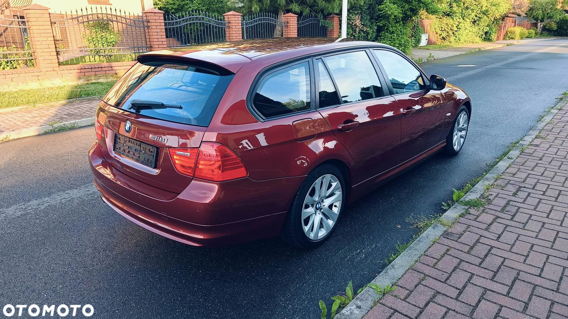 BMW Seria 3 318i Touring - 8