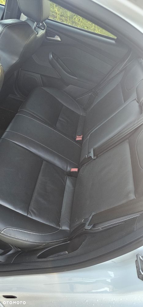 Ford Focus 2.0 EcoBoost ST - 9