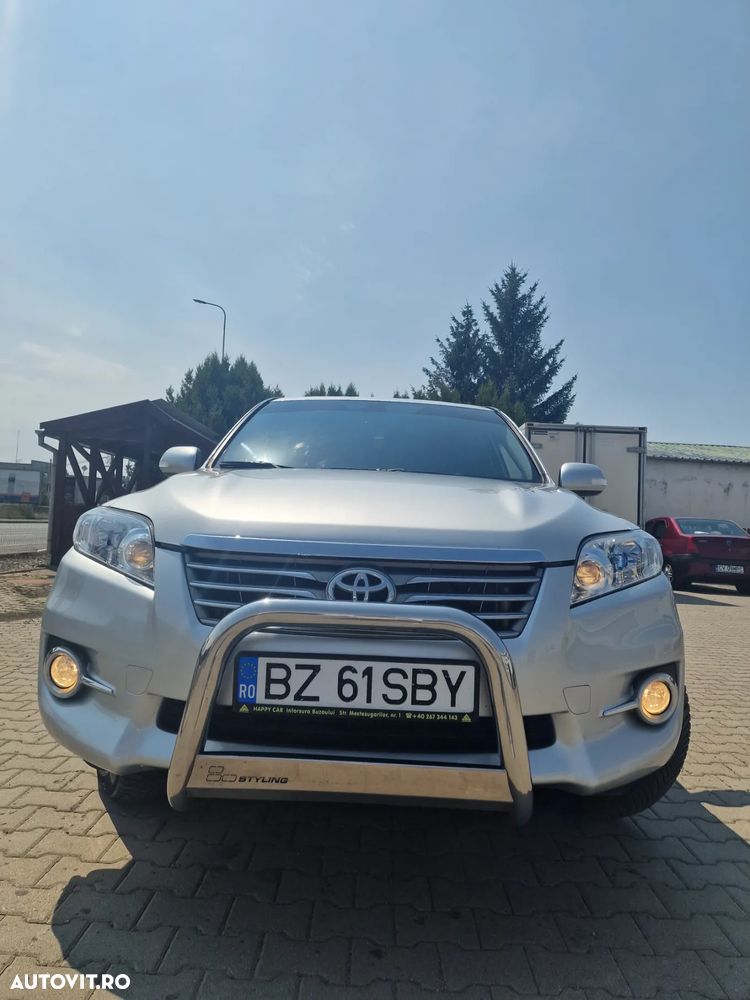 Toyota RAV4 2.2L D-CAT A/T Luxury - 4