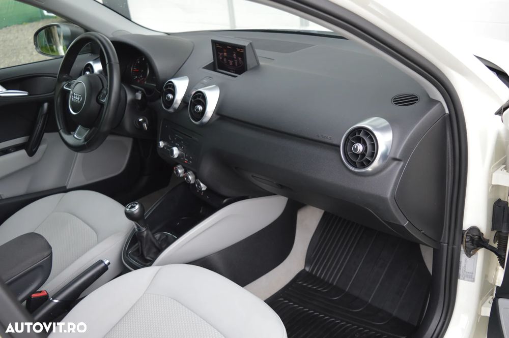 Audi A1 1.6 TDI Ambition - 31