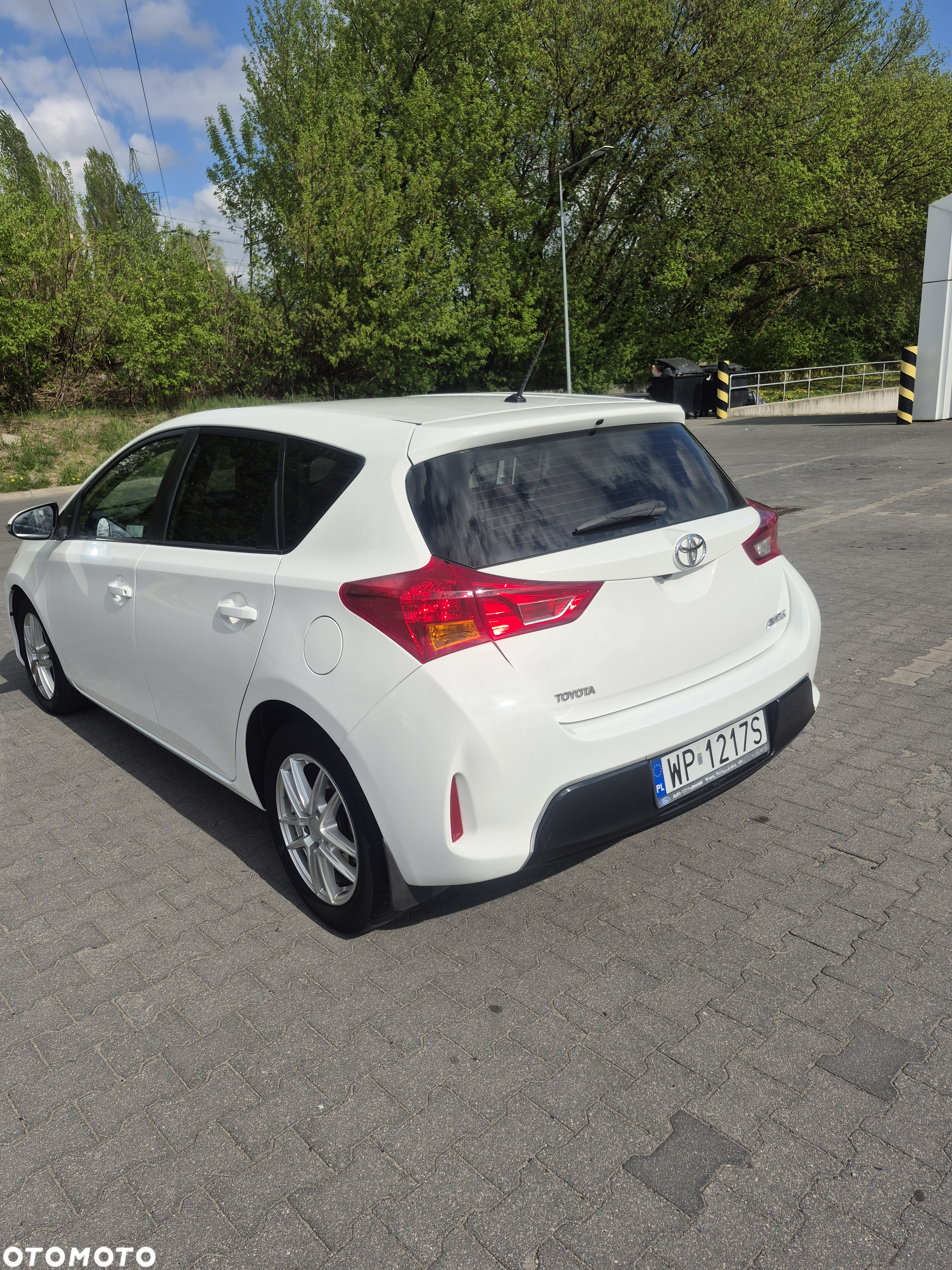 Toyota Auris 1.4 D-4D Premium - 25