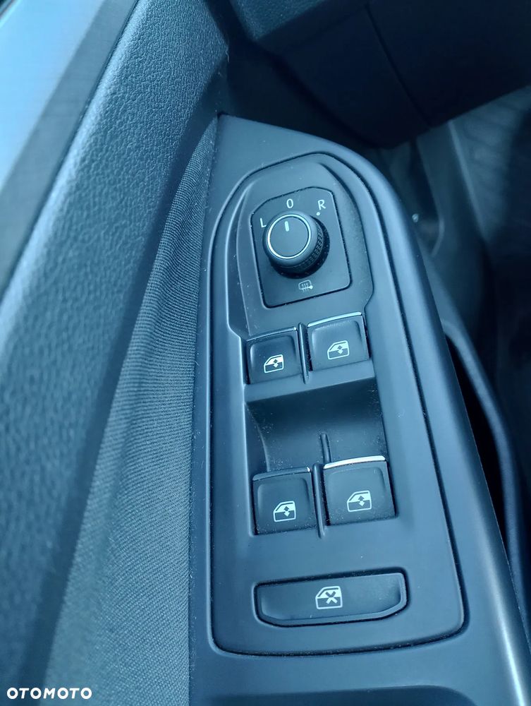 Volkswagen Golf Variant 2.0 TDI Life - 31