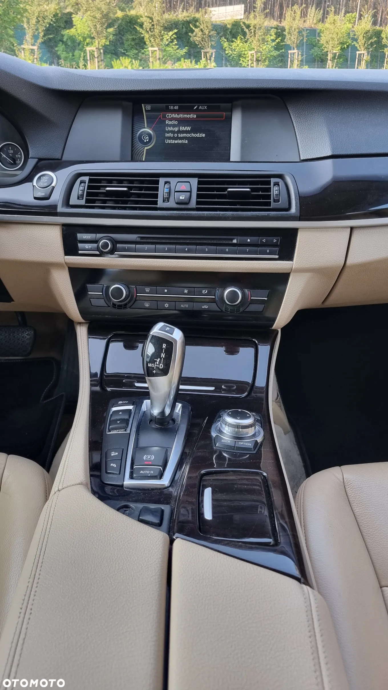 BMW Seria 5 528i xDrive - 9