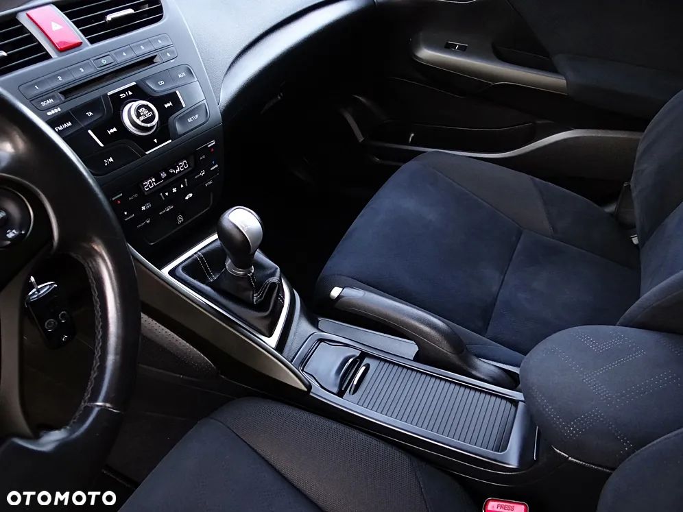 Honda Civic 1.8 Executive - 33