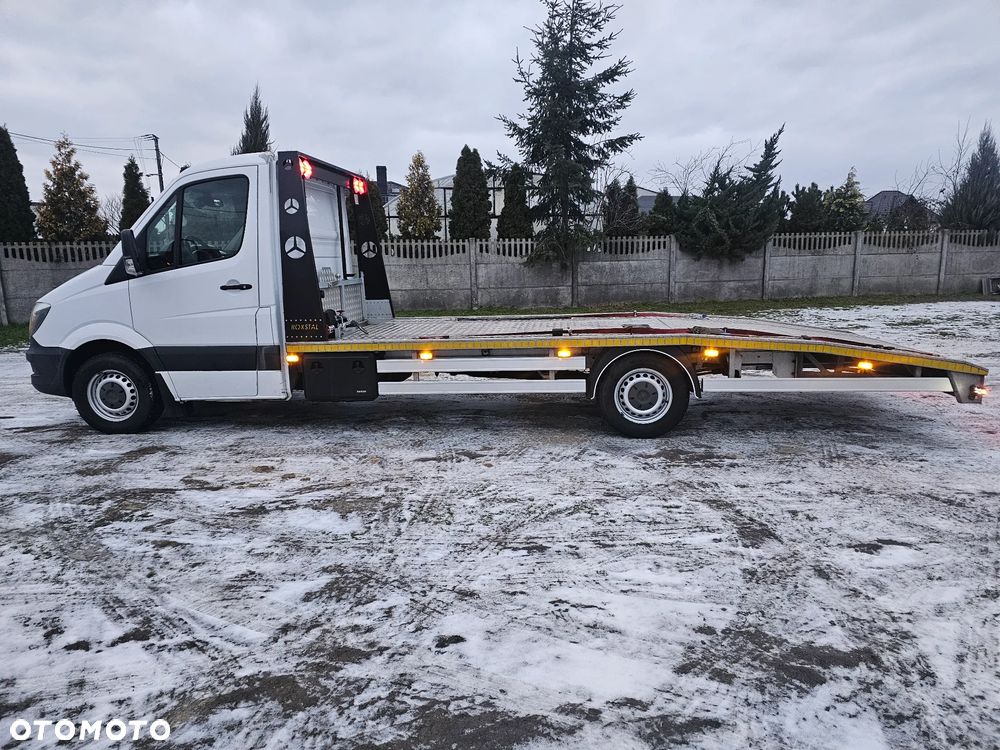 Mercedes-Benz Sprinter - 9