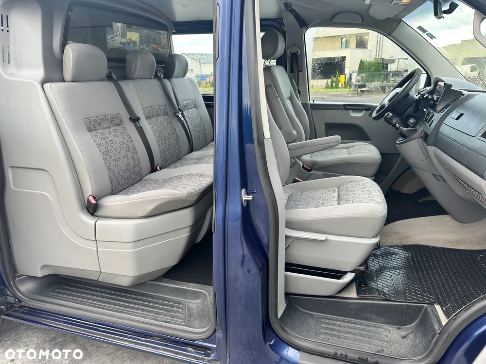 Volkswagen TRANSPORTER T5 BRYGADÓWKA - 20