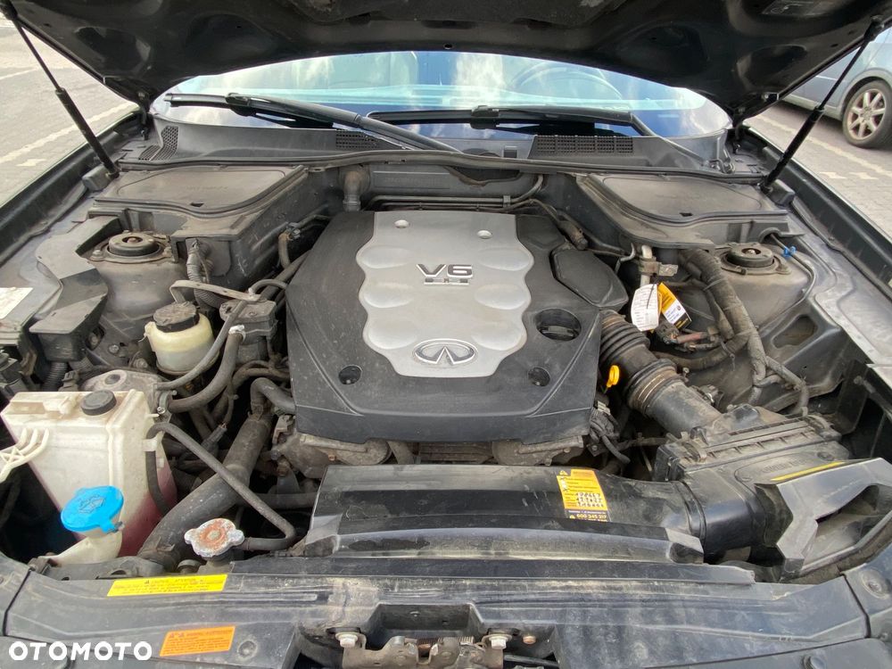 Infiniti FX - 14
