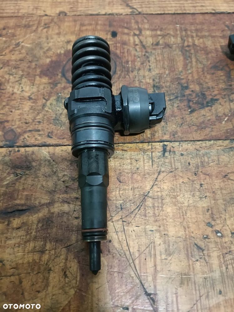 * Volkswagen PASSAT B5 lift 00-05 r. 1,9 TDI WTRYSKI pompowtryskiwacze KOMPLET 038130073A - 5