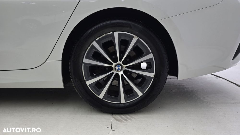 BMW Seria 3 320i AT - 22