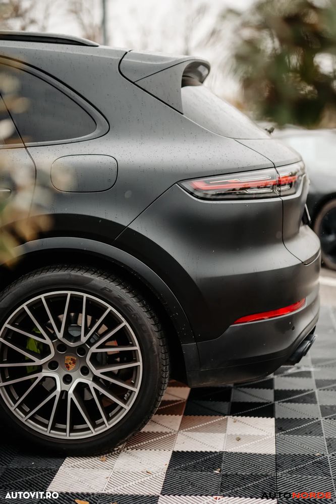 Porsche Cayenne E-Hybrid Tiptronic S - 16