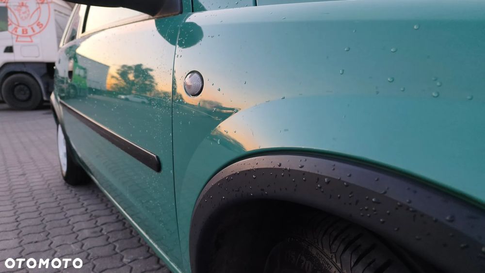 Opel Corsa 1.2 16V Comfort - 14