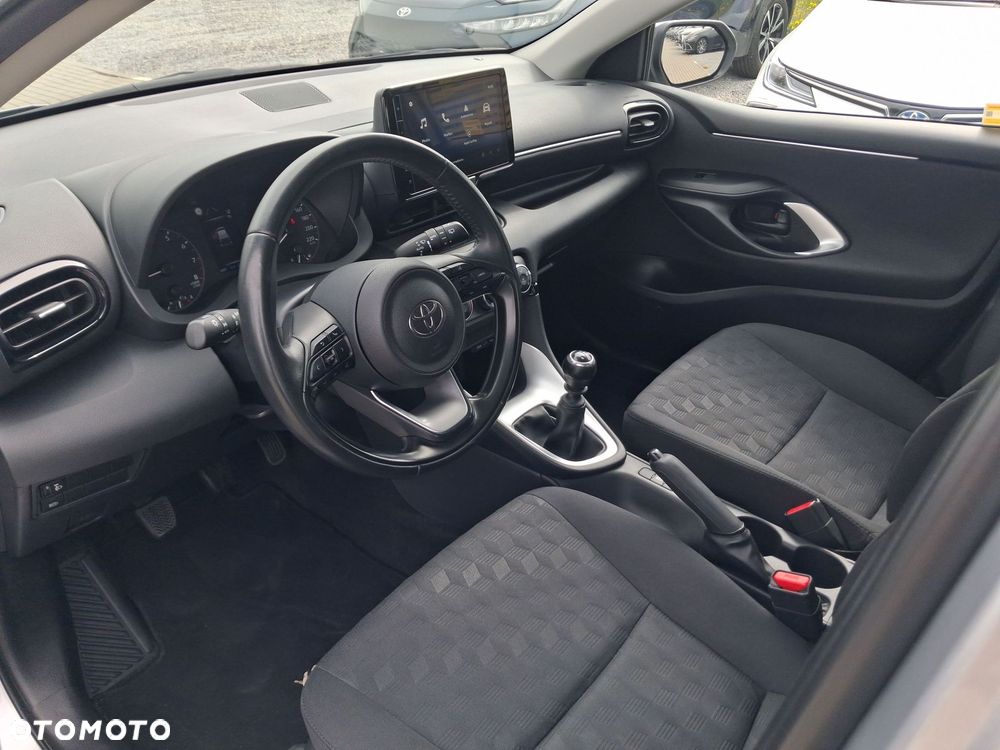Toyota Yaris 1.5 Comfort - 9