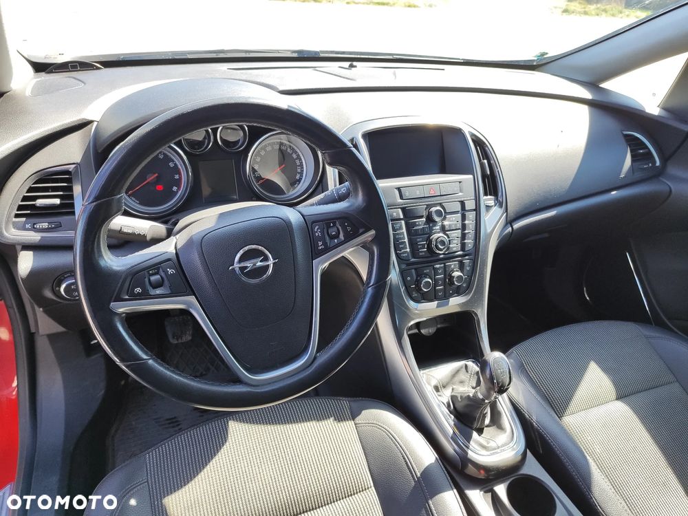 Opel Astra 1.4 T Cosmo - 12