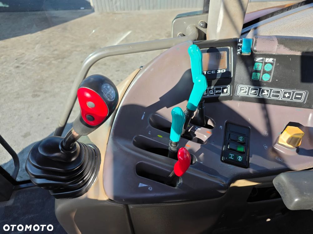 Renault Ares 630 - 11