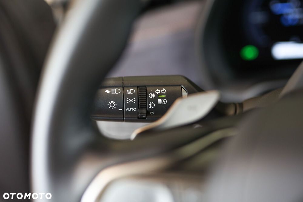 Lexus LBX 1.5 Hybrid Cool - 27