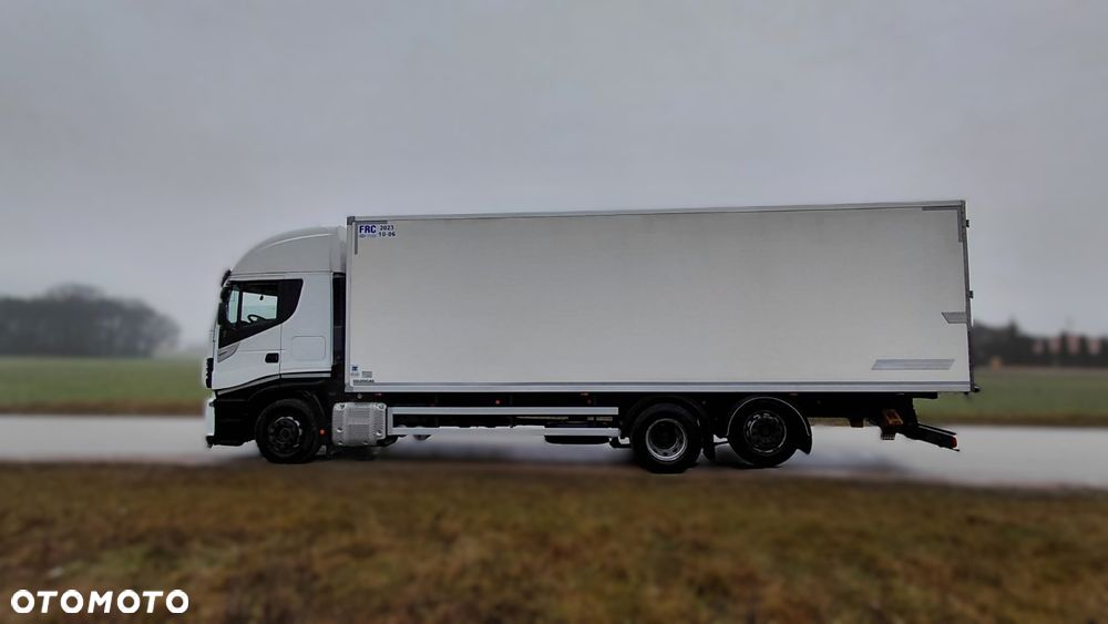 Iveco STRALIS 26.420 8.6 X 2.4 X2.45 ZAMIANA - 3