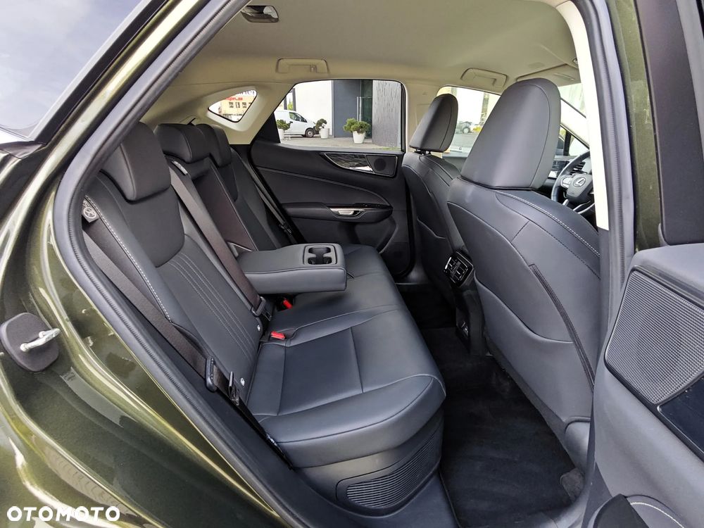 Lexus NX 350h Prestige AWD - 13