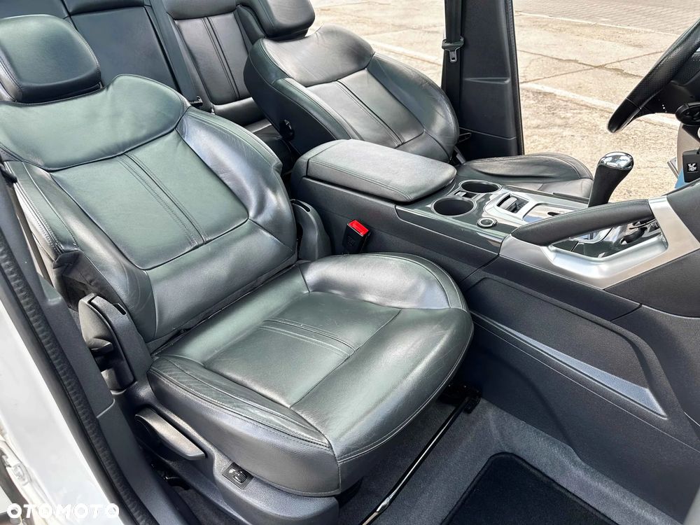 Peugeot 3008 THP 165 EAT6 Stop & Start Allure - 22