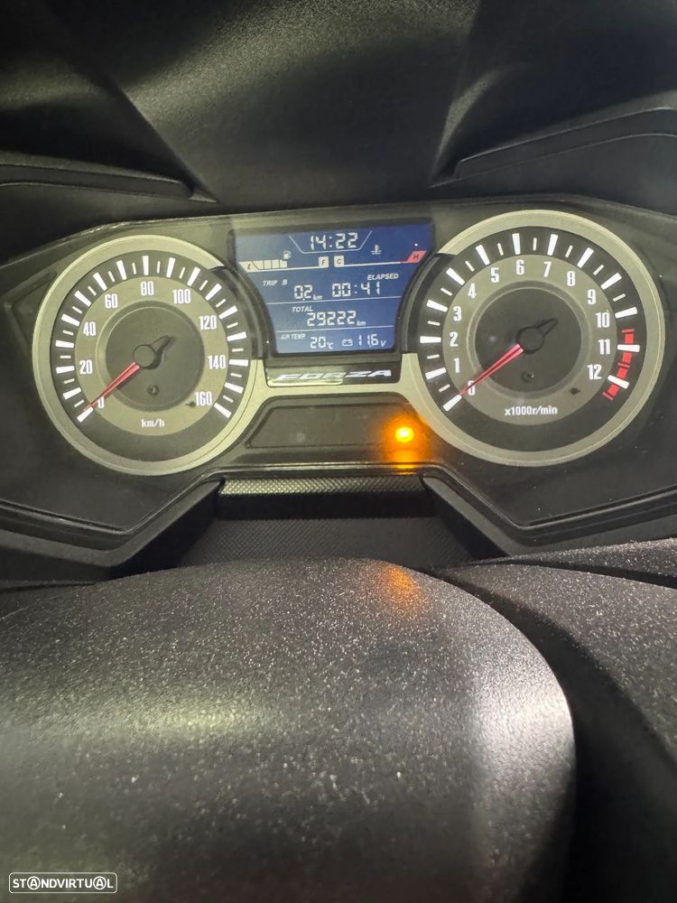 Honda Forza 125 - carta de automovel - 8