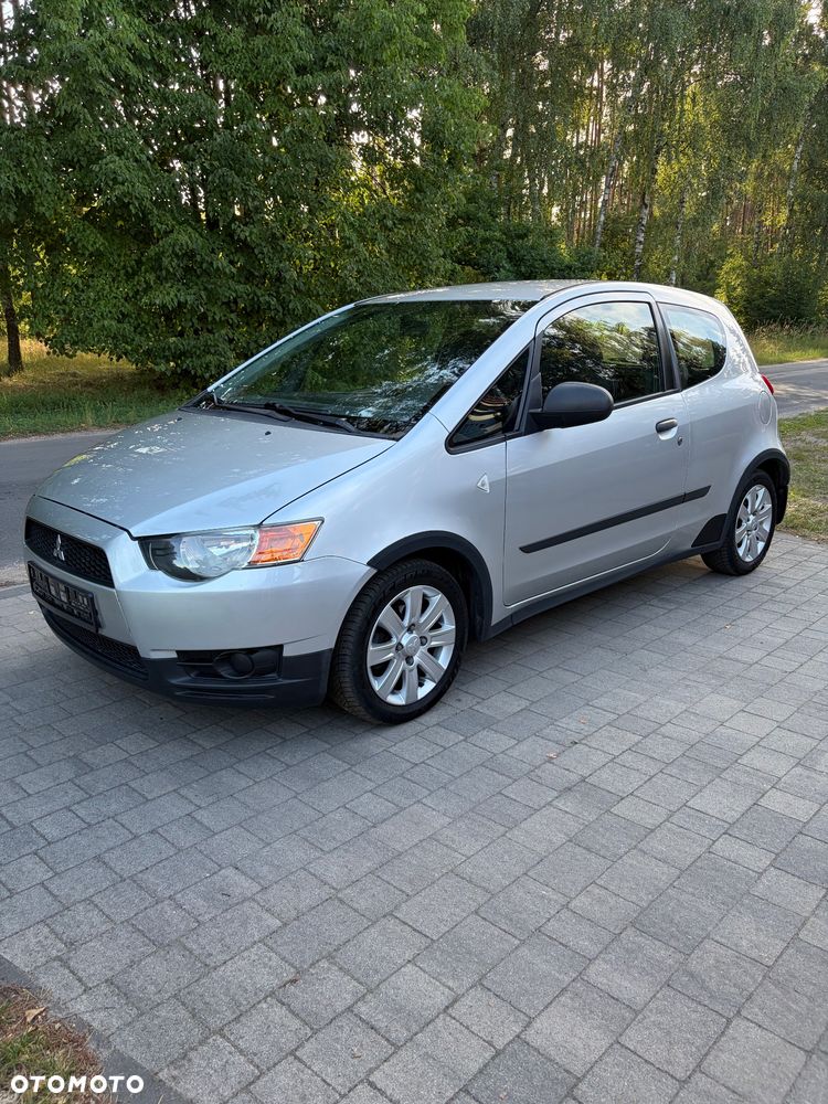 Mitsubishi Colt - 1