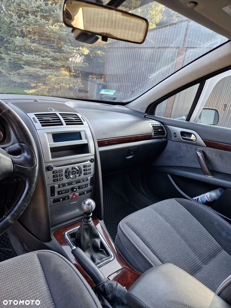 Peugeot 407 - 16