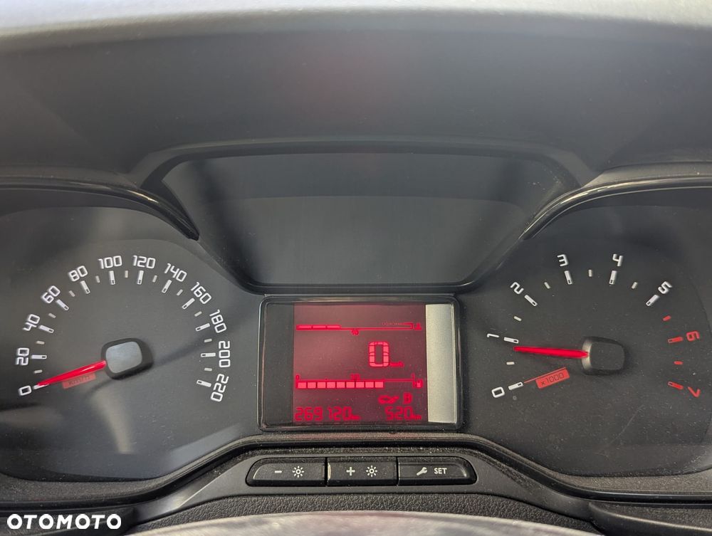 Toyota Proace City - 9