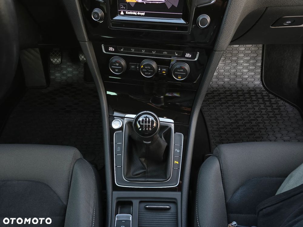 Volkswagen Golf VII 1.4 TSI BMT Highline Perfectline - 25