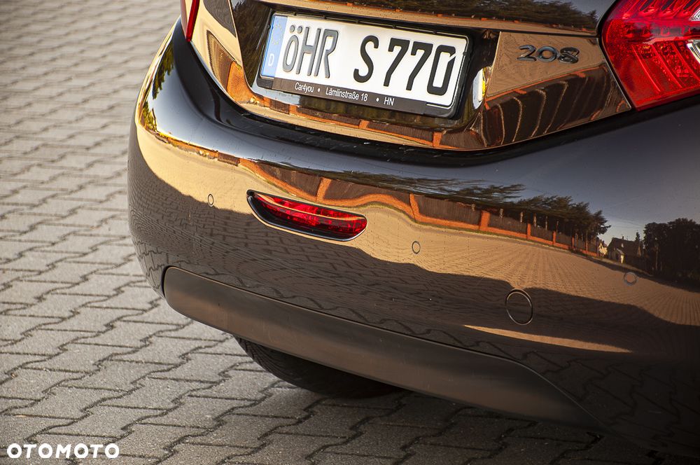 Peugeot 208 120 VTI Intuitive - 18
