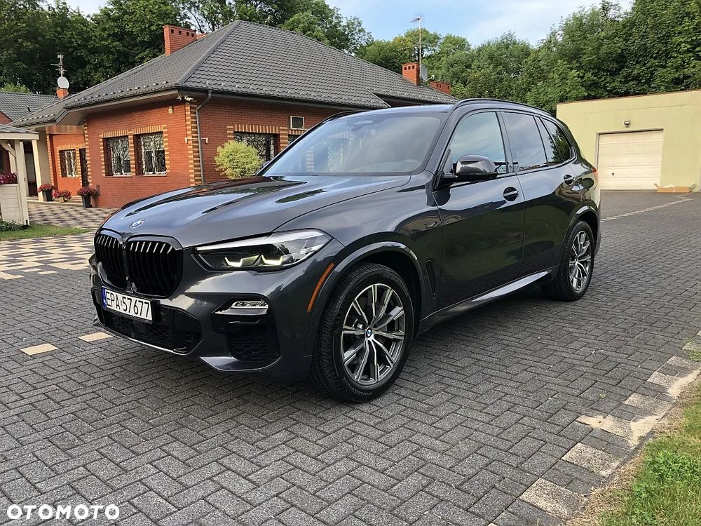 BMW X5 xDrive50i - 9