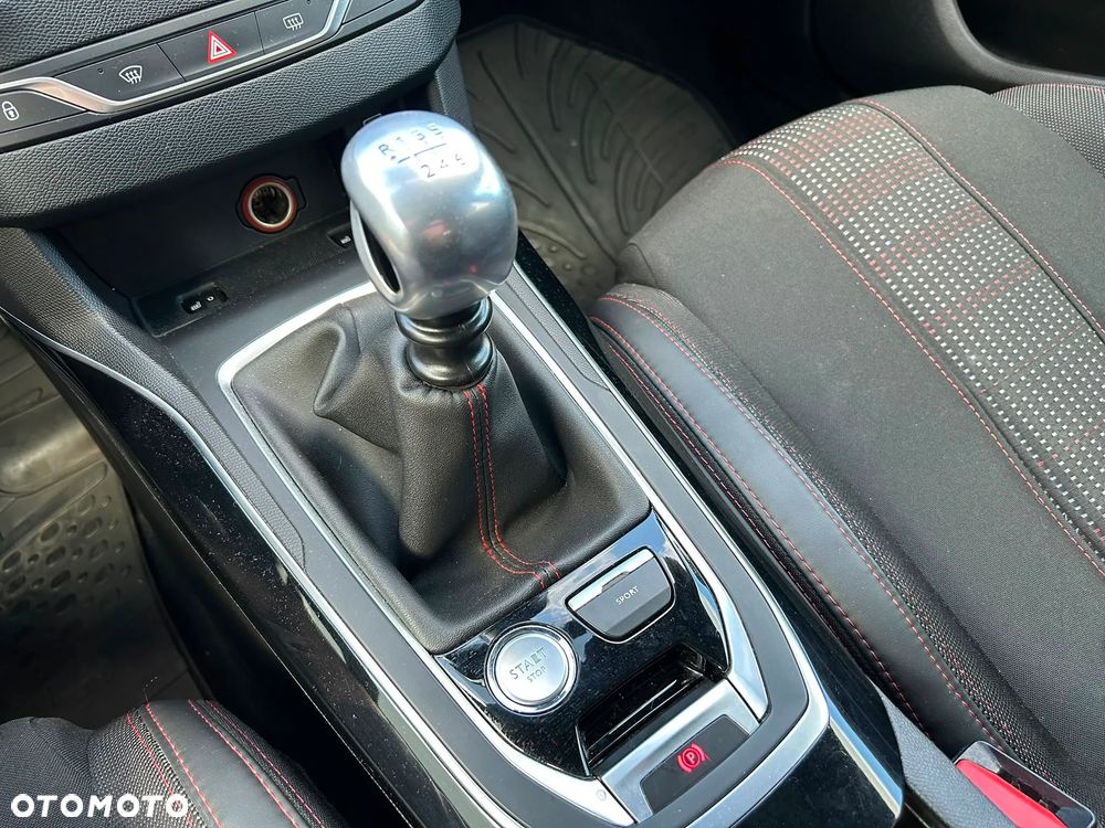 Peugeot 308 PureTech 130 GPF Stop & Start GT - 18