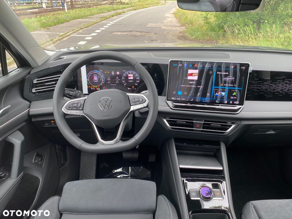 Volkswagen Tiguan - 12