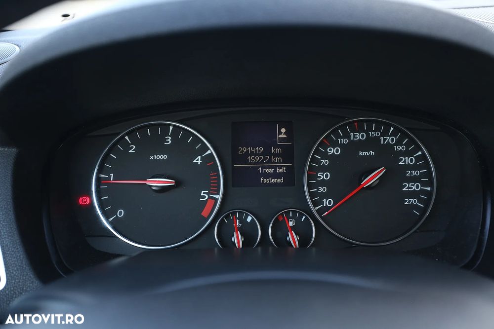 Renault Laguna dCi 110 FAP Limited - 13