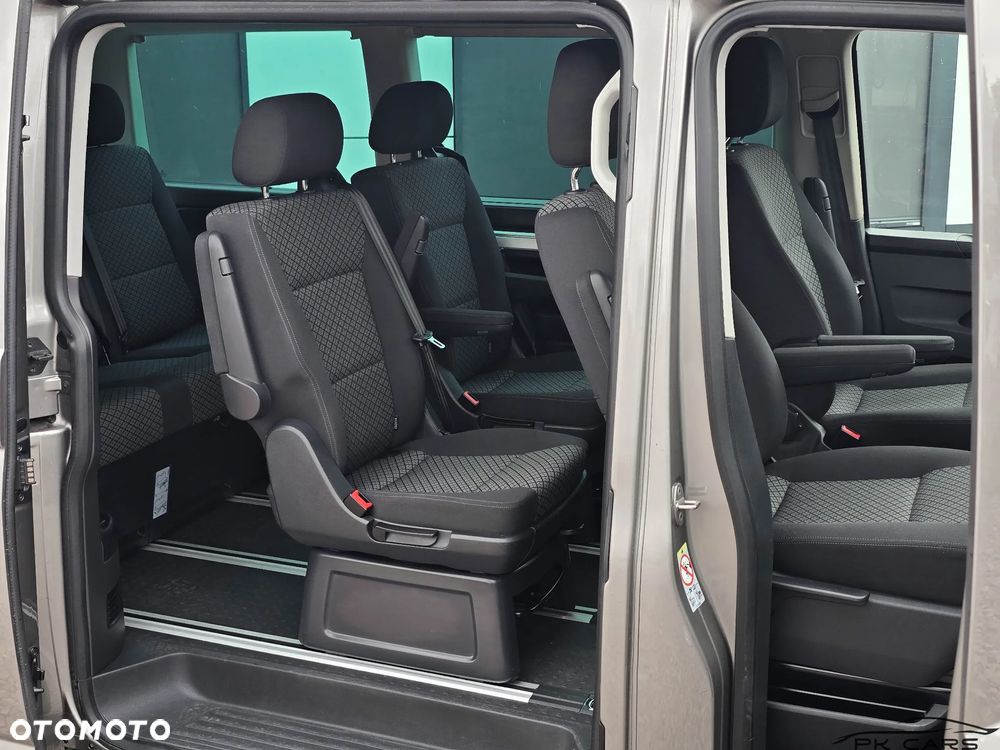 Volkswagen Multivan - 16