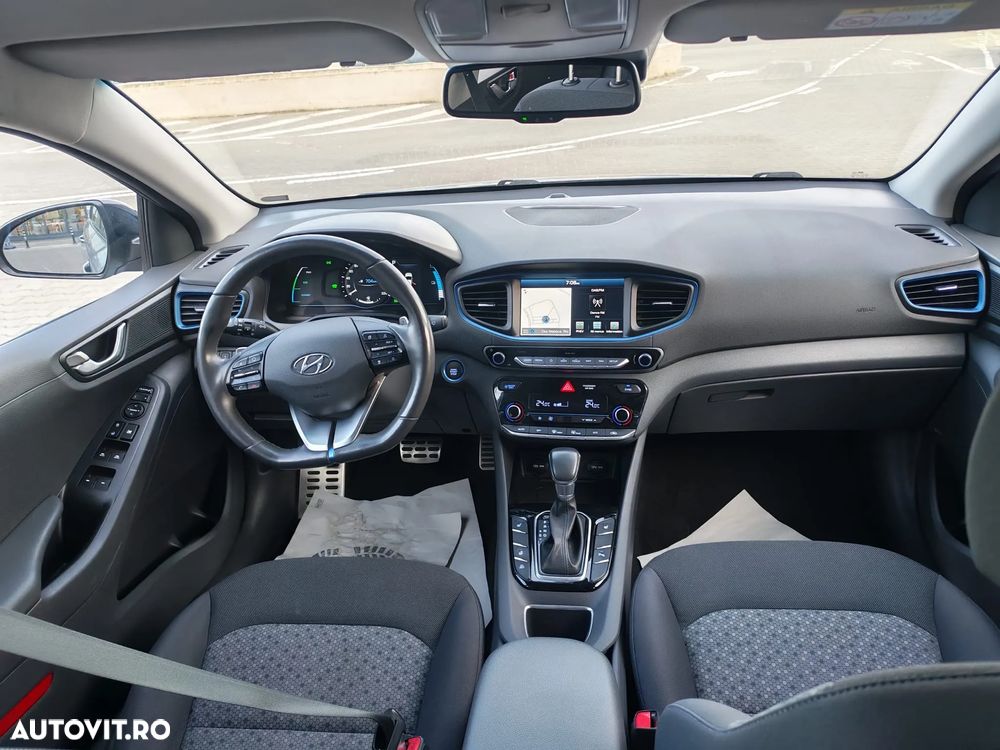 Hyundai IONIQ 1.6 GDI Premium - 14