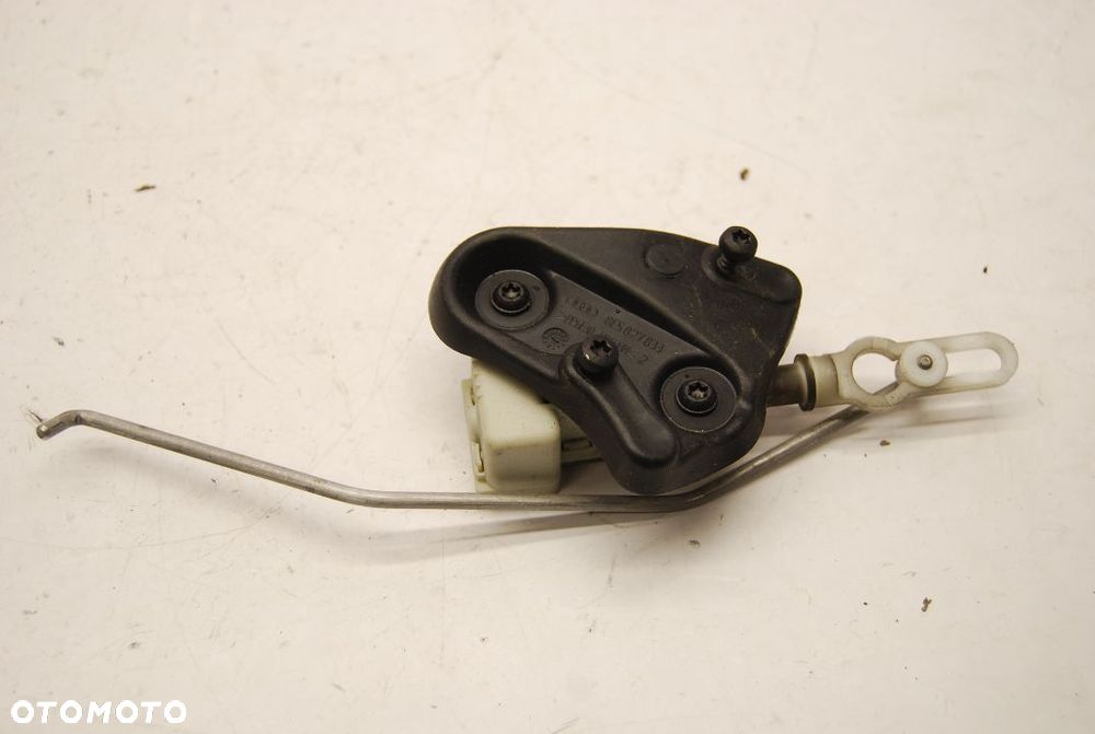 SIŁOWNIK KLAPY BAGAŻNIKA AUDI A4 B6 SEDAN 8E5827833 - 1