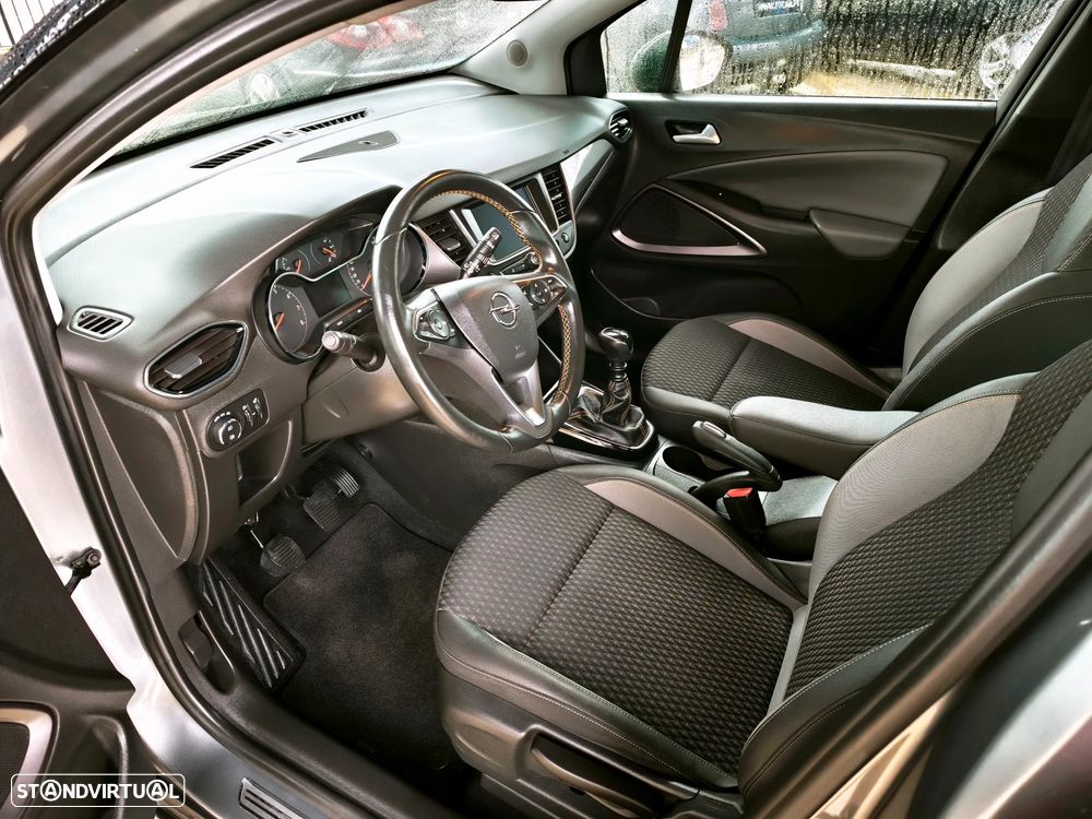 Opel Crossland X 1.2 T Innovation - 12